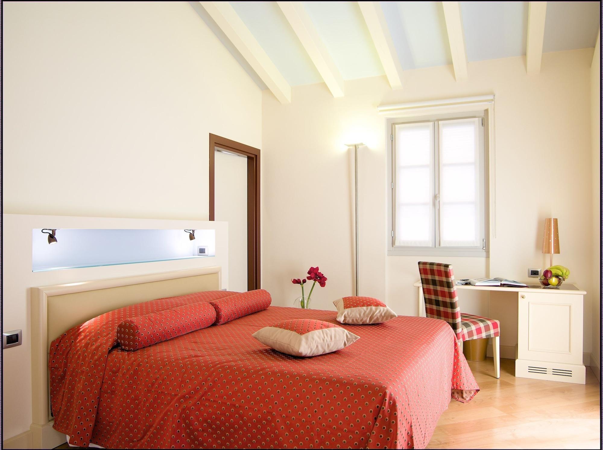 Hotel Centrale Best Western Signature Collection Tirano Exterior photo